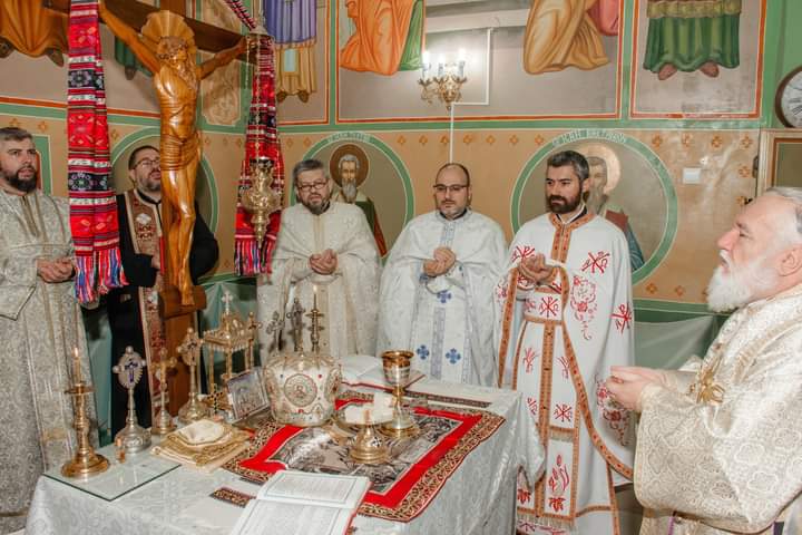 Liturghie arhierească la Capela Seminarului Teologic din Tulcea